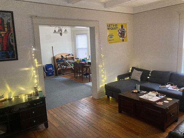 1st image of 110 Mount Kemble Ave