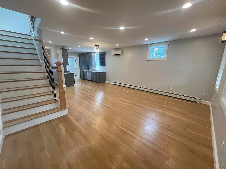 28-19 Ditmars Blvd #1 — Photo 1