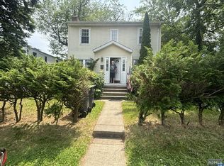 104 Palisade Ave, Bergenfield, NJ 07621