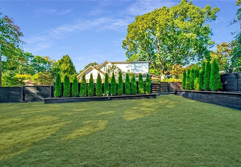 538 Park Dr NE — Photo 60