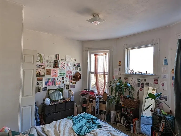 50 Fisher Ave #2 — Photo 6