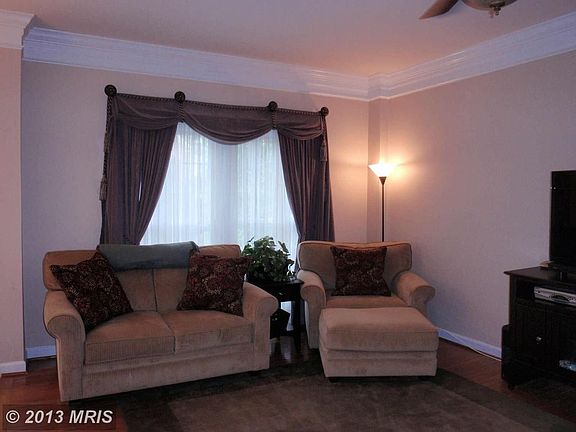 2nd image of 5564 Jowett Ct