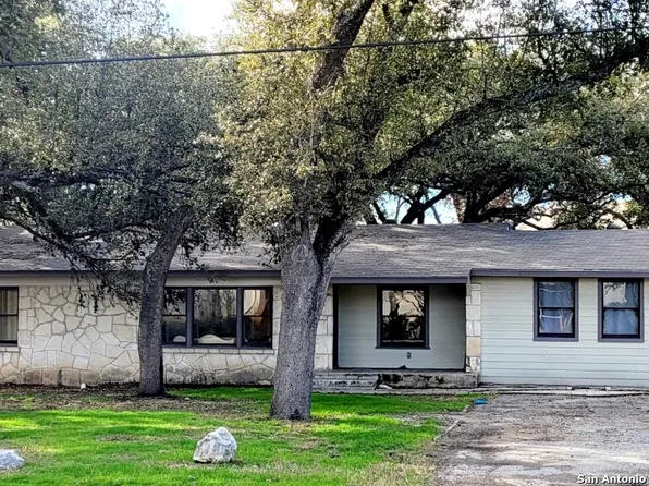 7215 W BEVERLY MAE DR, San Antonio, TX 78229