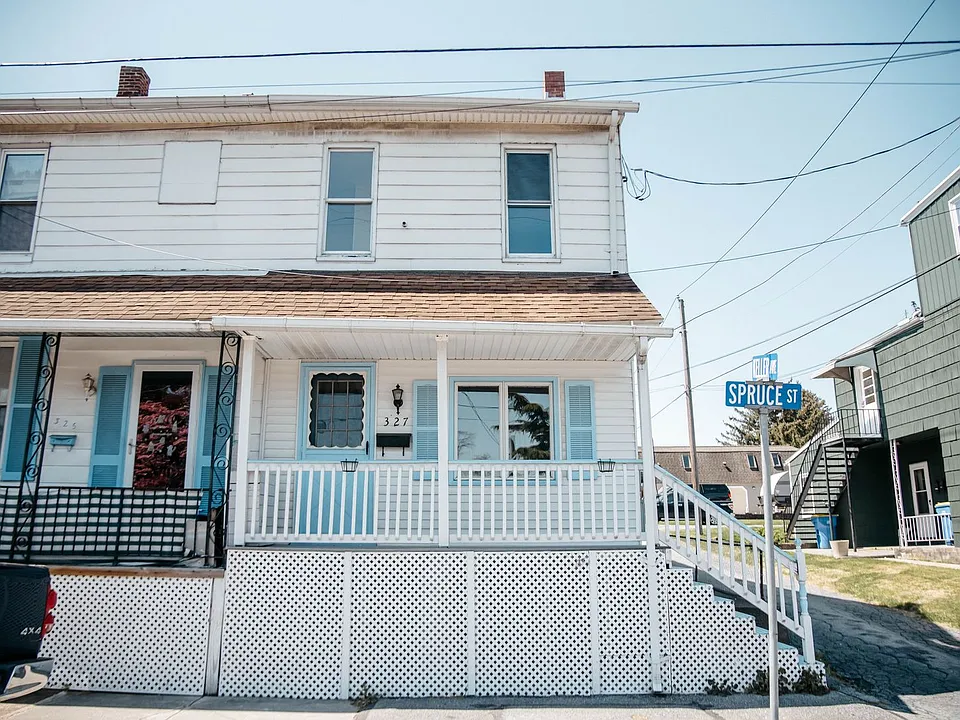 327 Spruce St