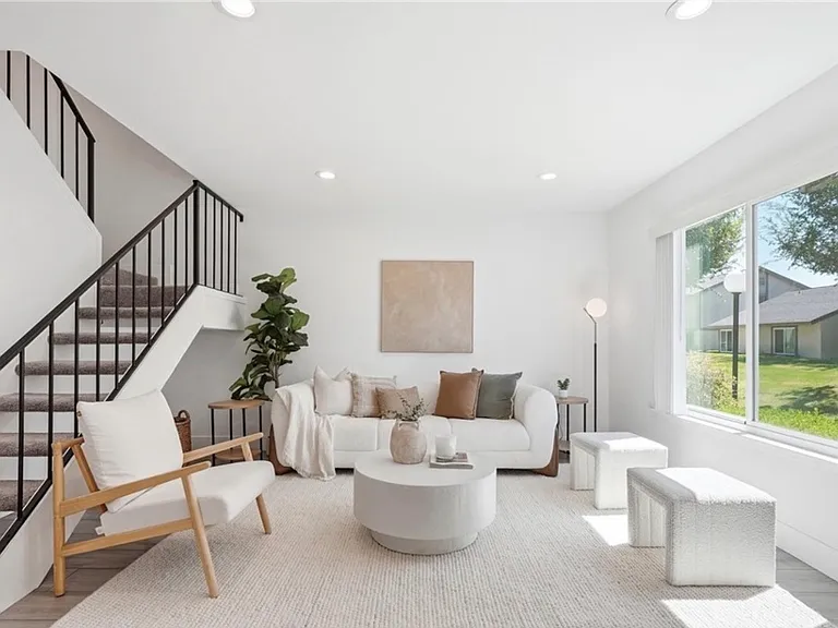 531 W Alton Ave — Photo 11