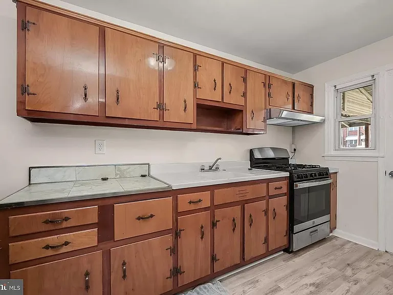 708 Umbra St — Photo 20