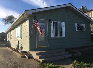 137 2nd St SW, Watford City, ND 58854