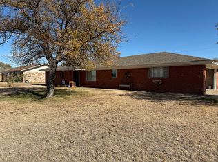1302 Putman St, Stratford, TX 79084
