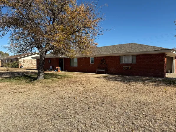 1302 Putman St, Stratford, TX 79084