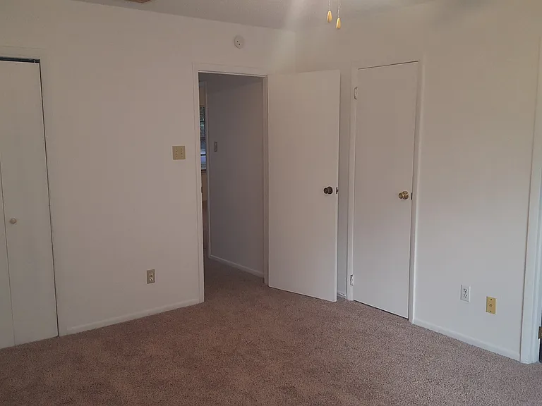 320 Station St #101 — Photo 10