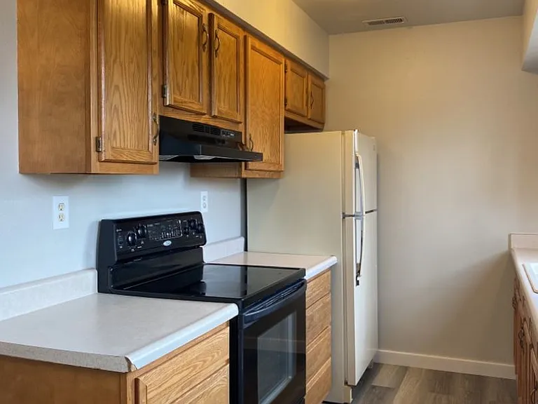 451 Mulberry Dr — Photo 8