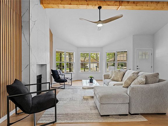 5th image of 12 Lyndhurst Dr