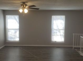 354 Saddlemountain Rd, Colorado Springs, CO 80919