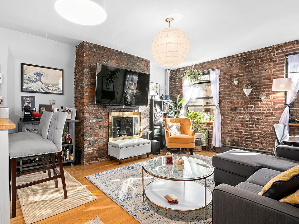 1st image of 514 E 11th St APT 3B
