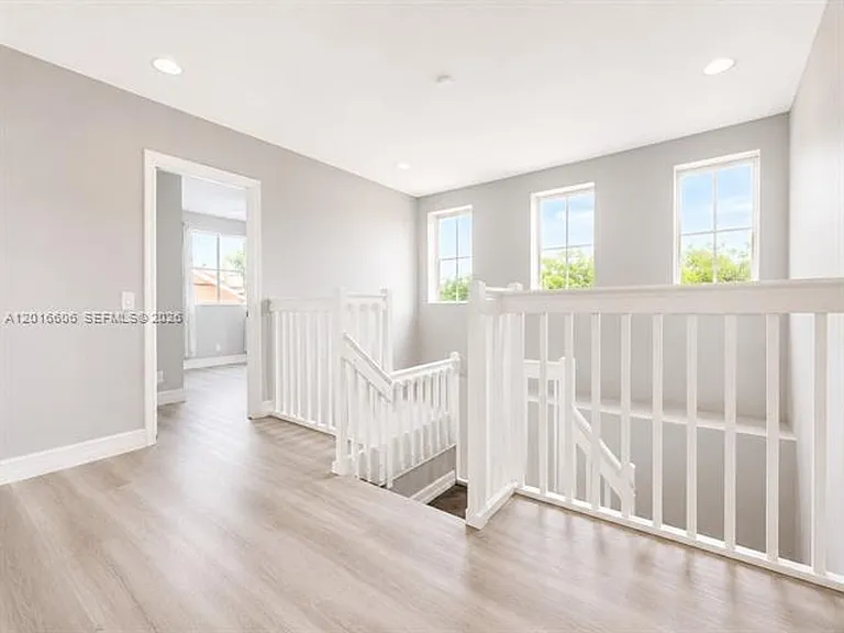 963 Falling Water Rd #963 — Photo 24