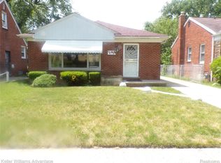 12915 W Parkway St, Detroit, MI 48223