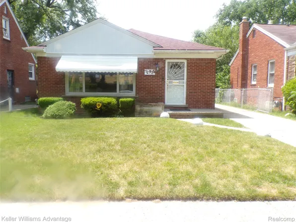 12915 W Parkway St, Detroit, MI 48223