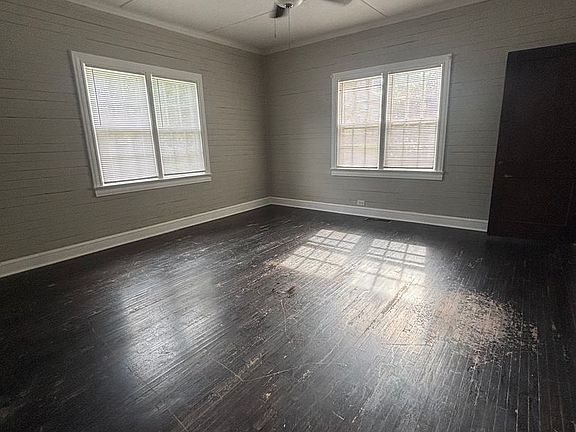 5th image of 516 S Church St