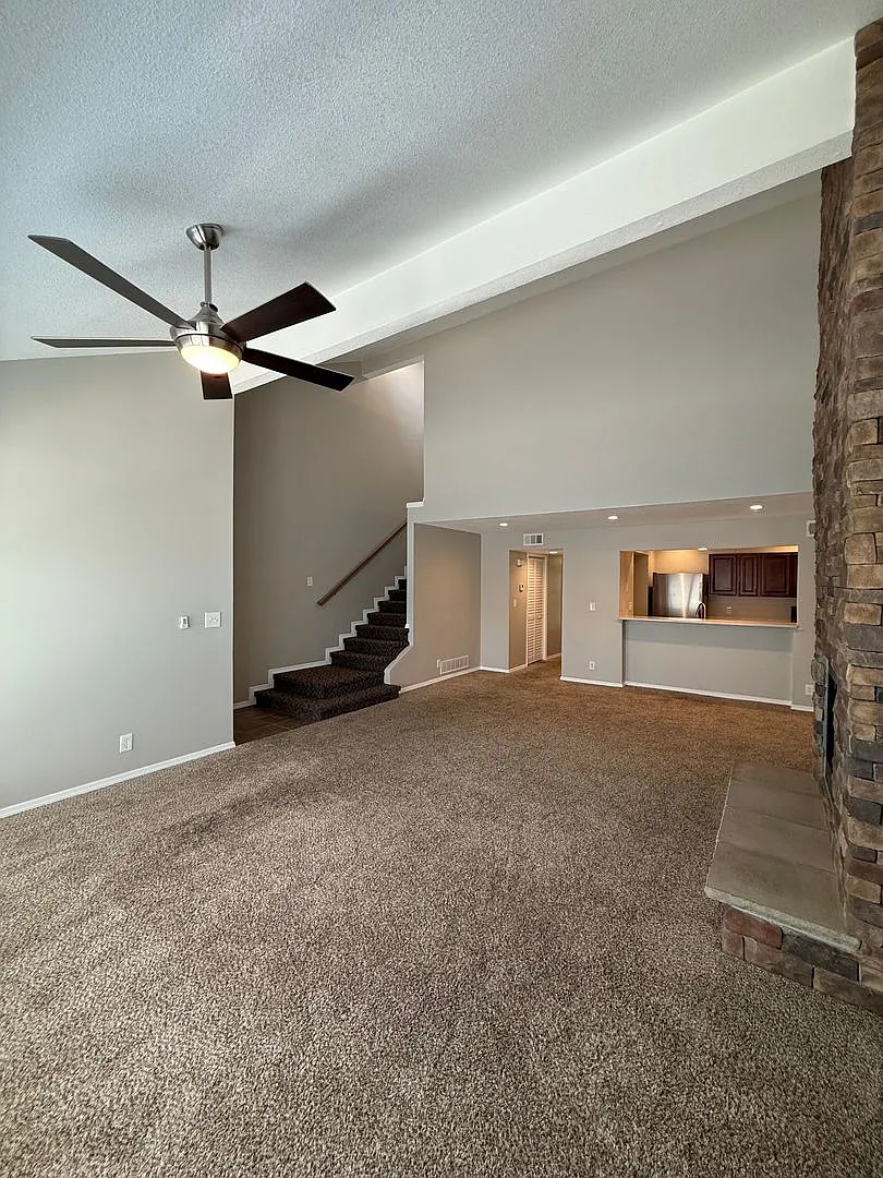 8861 W 106th Terr — Photo 4