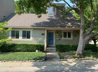 29 SW Pepper Tree Ln, Topeka, KS 66611