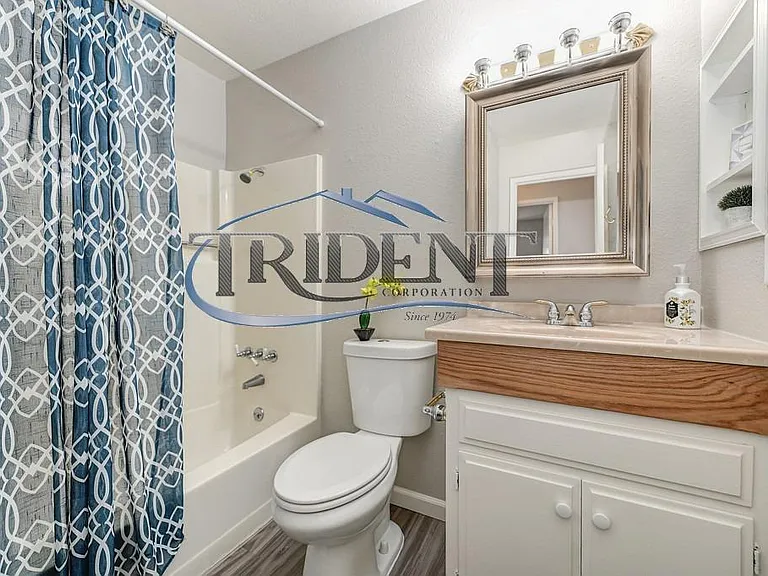 1561 Esplanade Way — Photo 14
