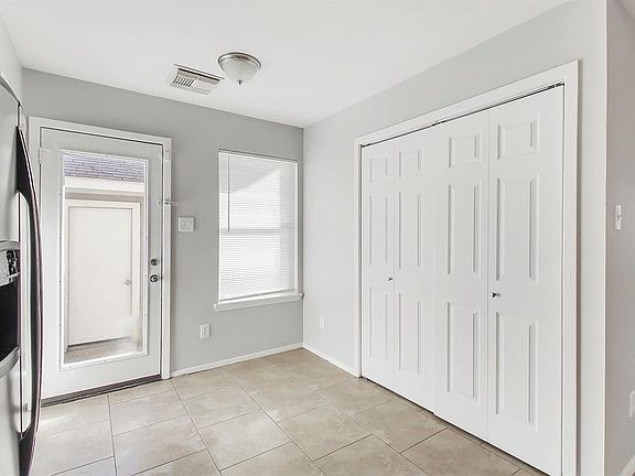 4th image of 20628 Patriot Park Ln