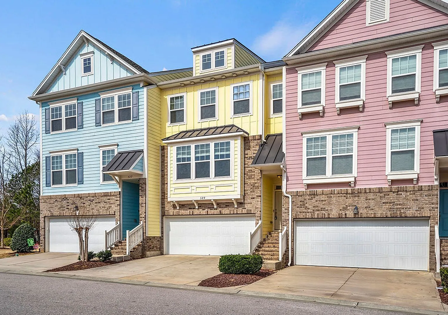Available Now! Great Incentive Offered- $500 Off First Month's Rent — Photo 3
