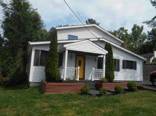 207 2nd Rd, Wappingers Falls, NY 12590