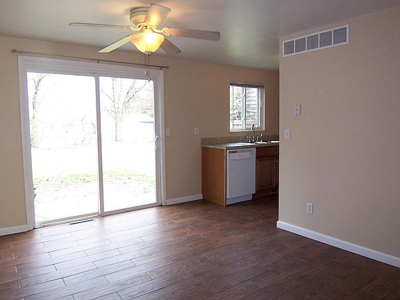 5th image of 4670 Baylor Ct