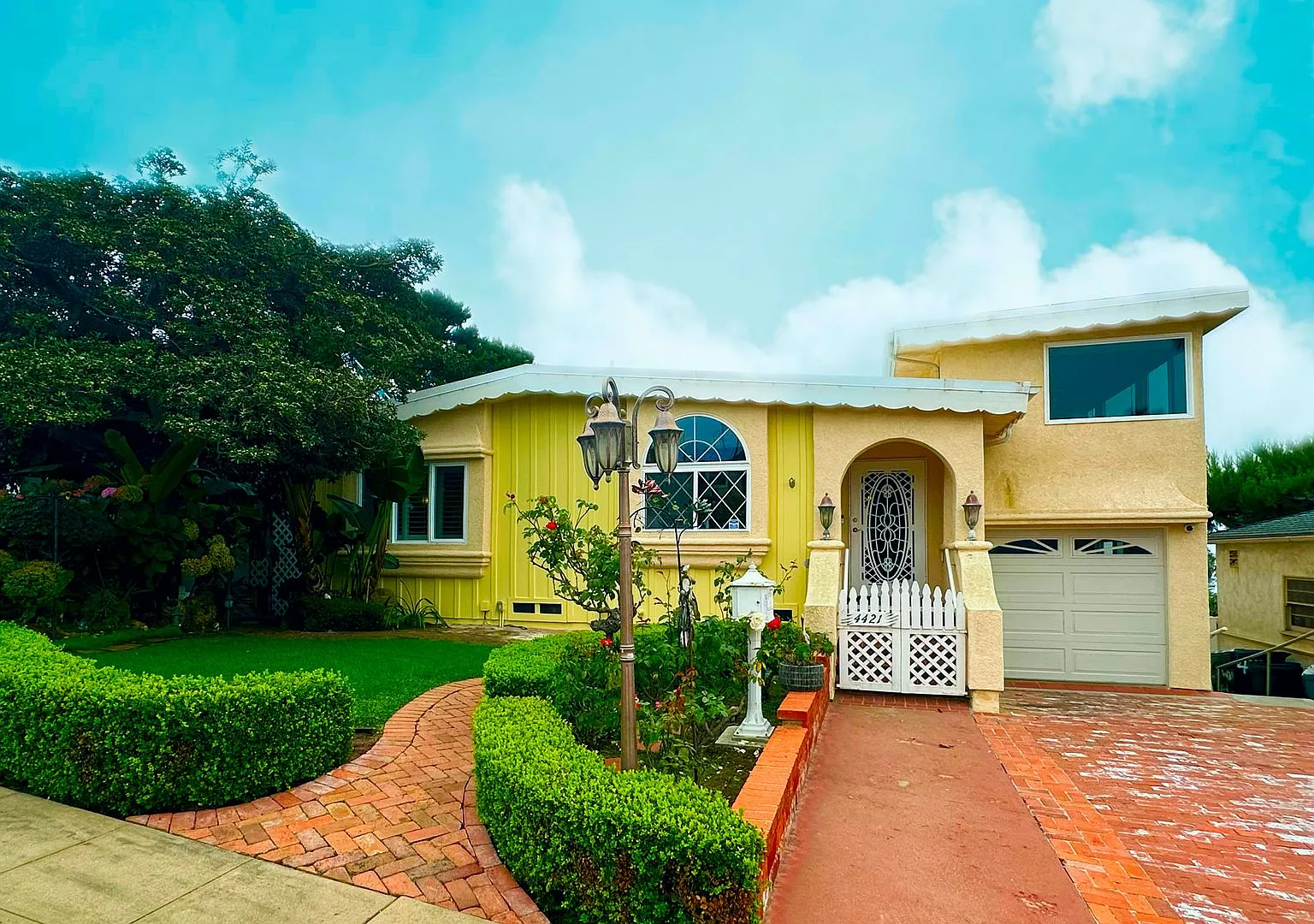 Gorgeous Ocean View Home — Photo 1