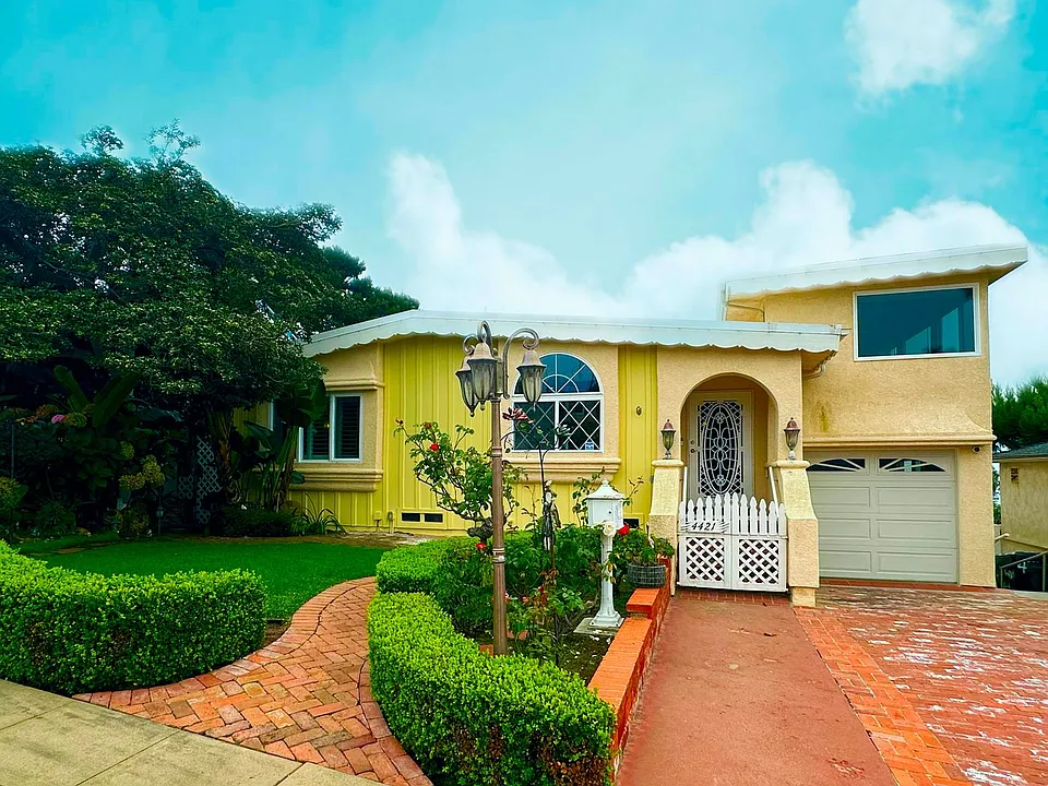 4421 Orchard Ave