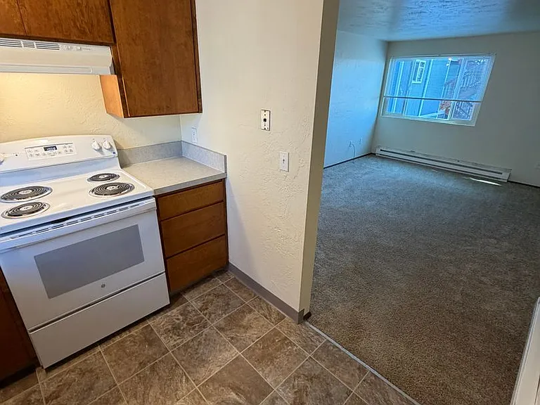 950 NW Sycamore Ave #10 — Photo 10