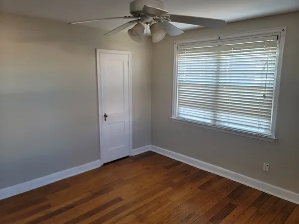 4044 Lasher Rd, Drexel Hill, PA 19026