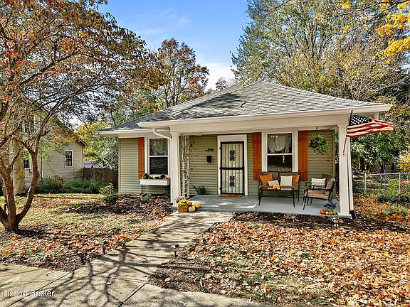 2nd image of 904 Brown Ave
