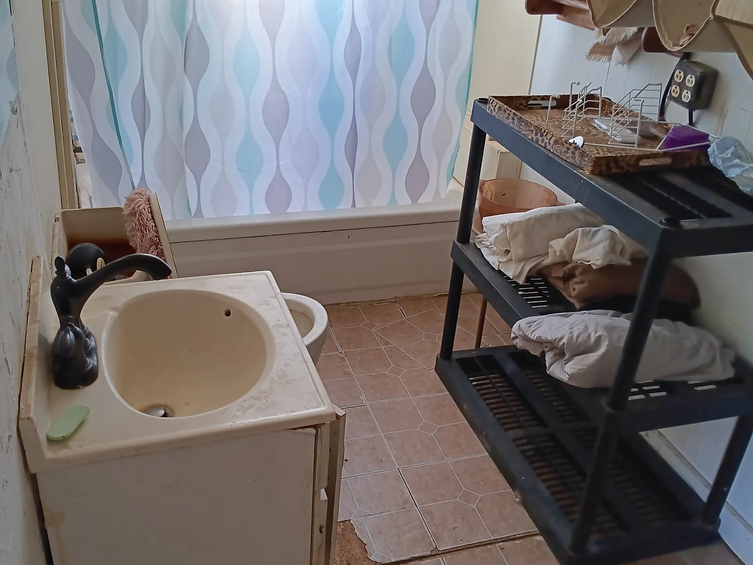 2 bed, 650 sqft, $700 — Photo 3