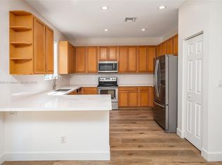 19282 Seneca Ave, Fort Lauderdale, FL 33332