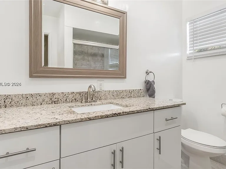5211 NE 17th Ave — Photo 30