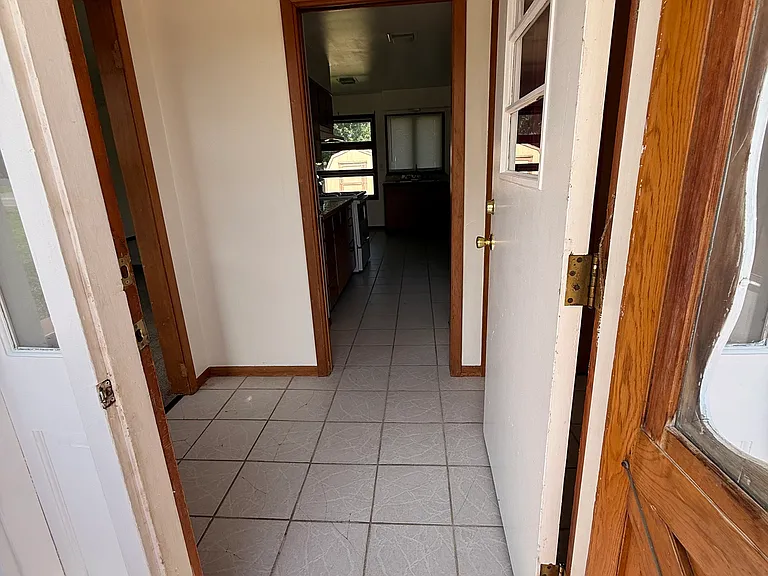 219 North St — Photo 5