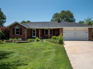 207 N 36th St, Nixa, MO 65714