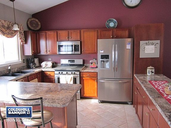 4th image of 4512 Victoria Dr