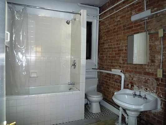 Rented by Friedman Roth Realty | media 8