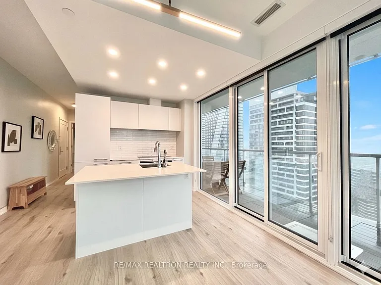 3 Gloucester St #4601 — Photo 8