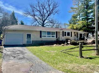 602 2nd Ave S, Cordova, IL 61242