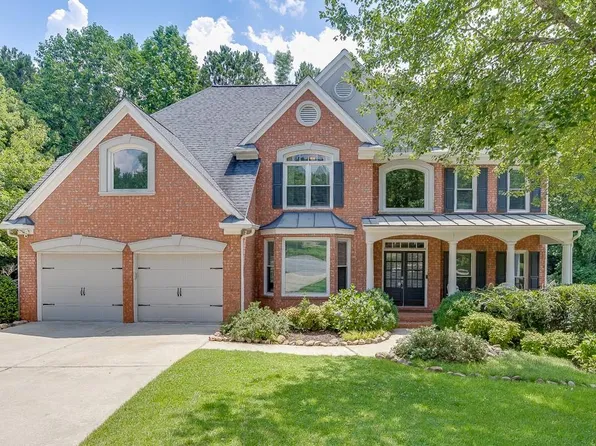 3313 Glen Devon Ln, Berkeley Lake, GA 30096