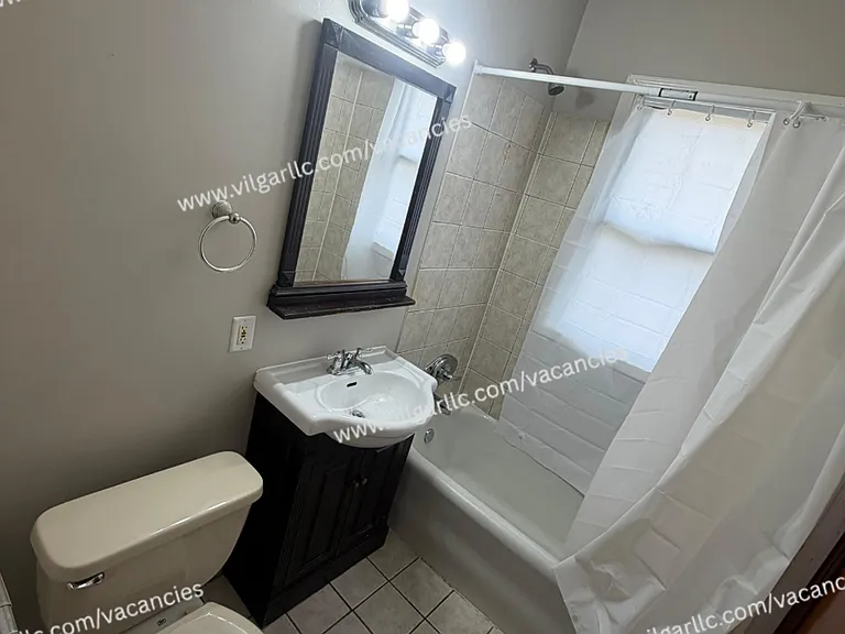 461 Hayes St — Photo 4