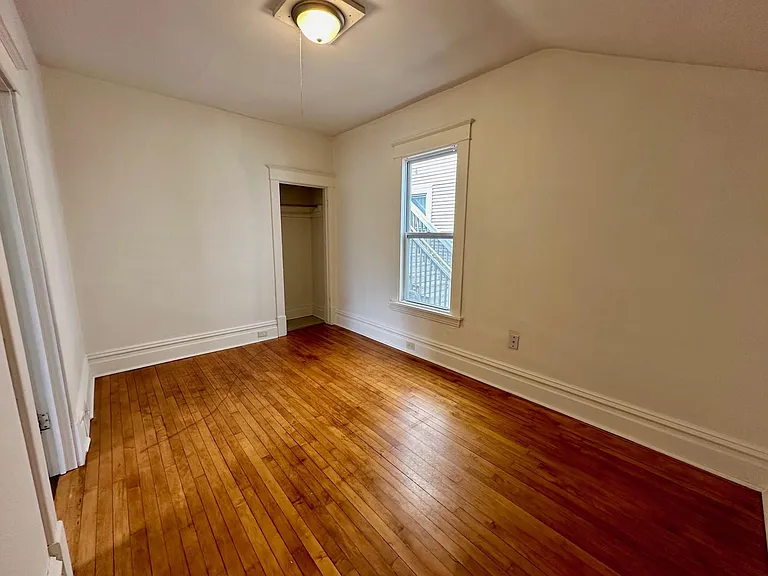 227 Humboldt Ave N #1 — Photo 7