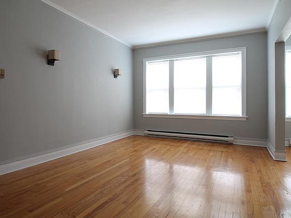 2nd image of 346 S Austin Blvd APT 1F