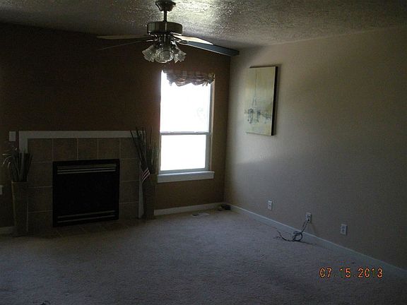 3rd image of 654 Heritage Park