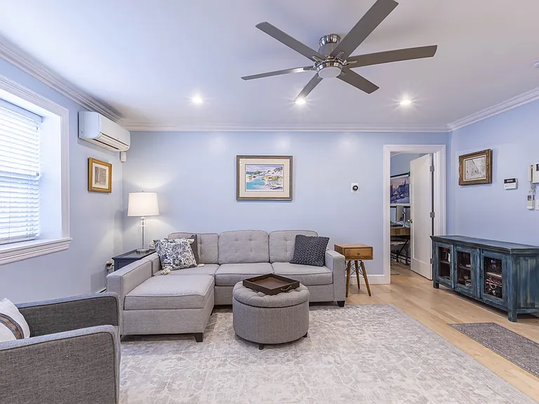 52 Cooper St #2 — Photo 10