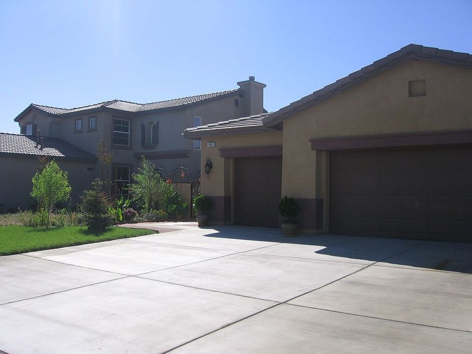 2nd image of 11827 Tara Ln